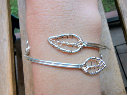 Leaf bracelet