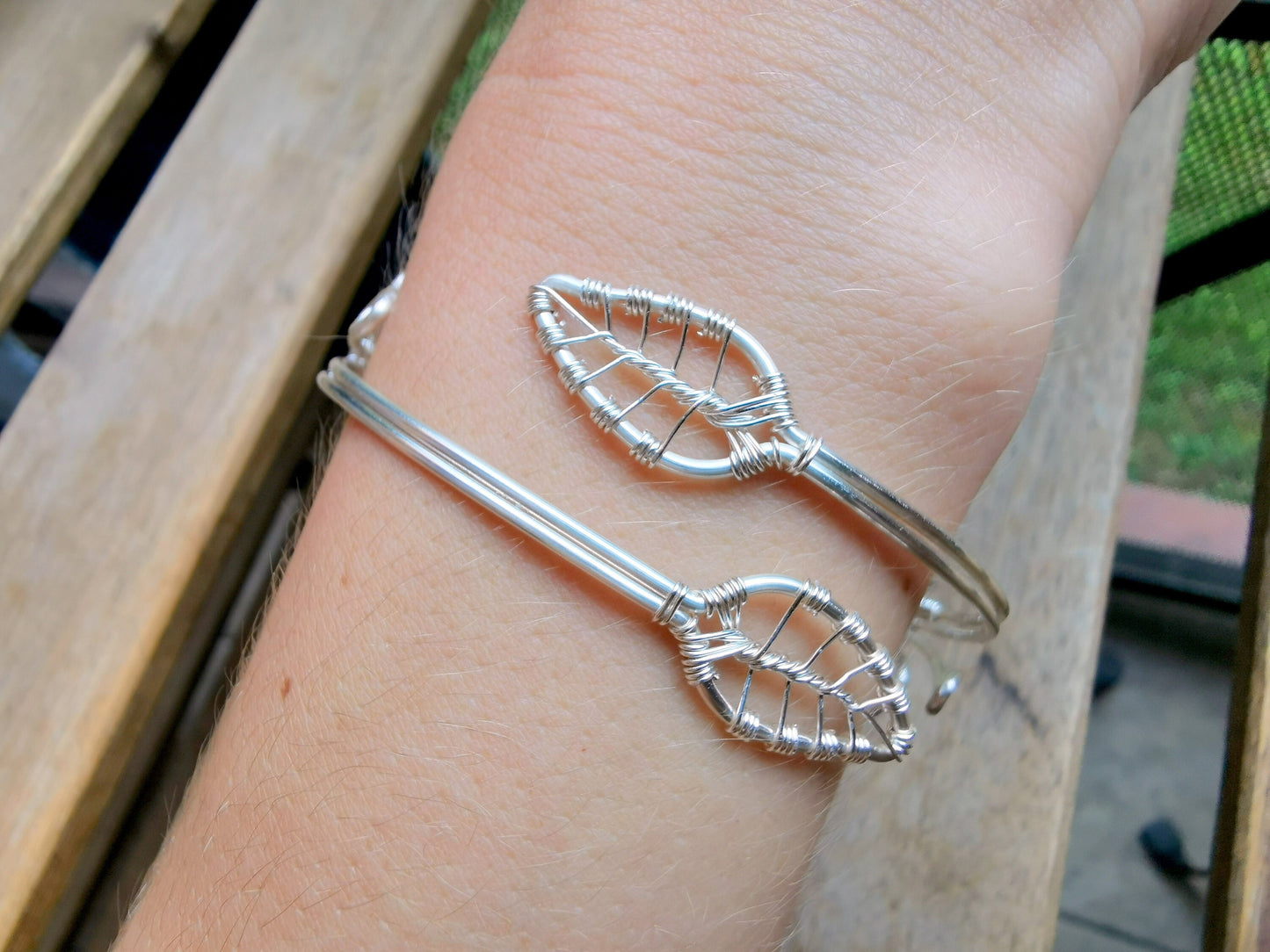 Leaf bracelet