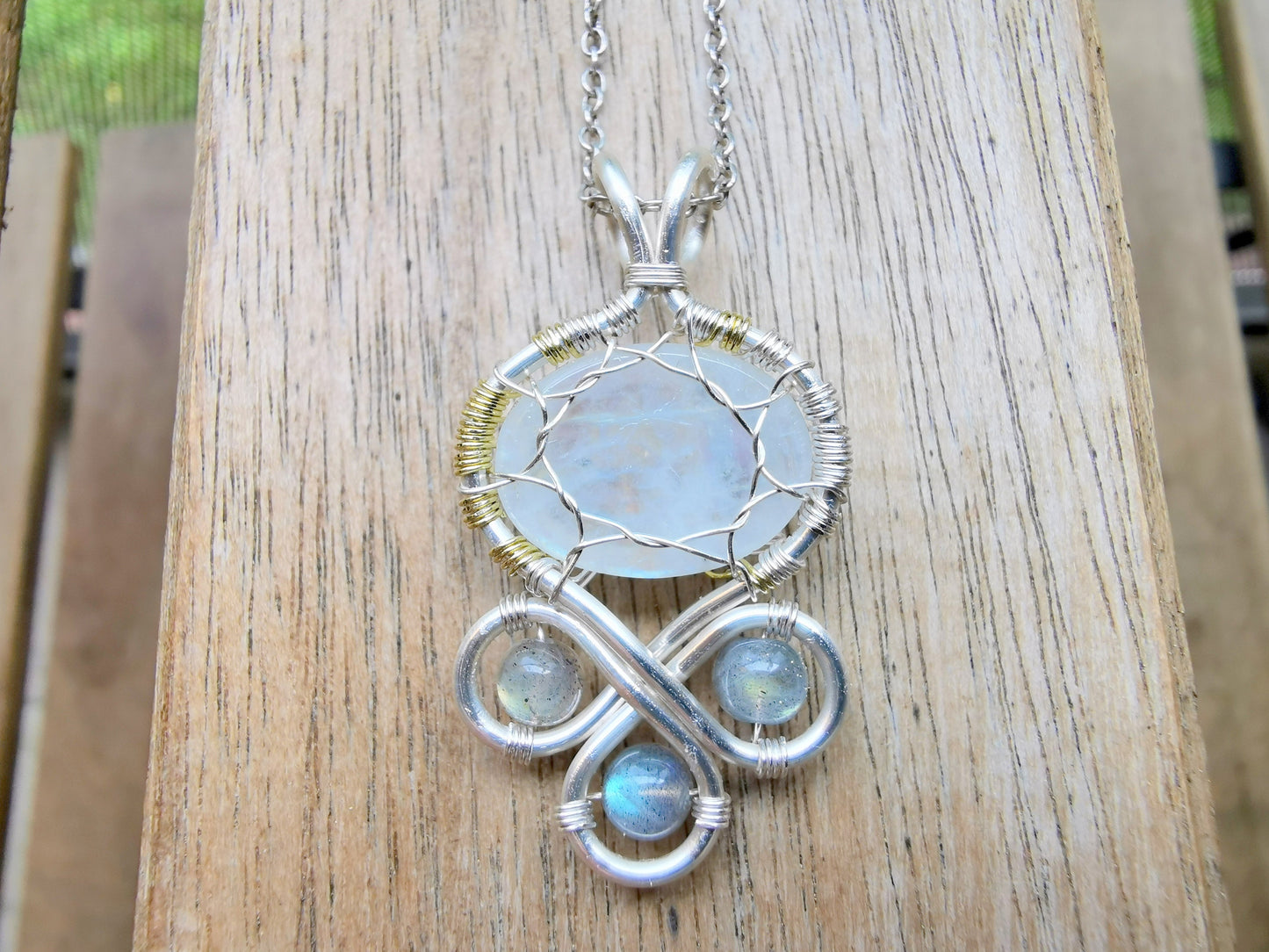 Fantasy inspired pendant: The Two Trees