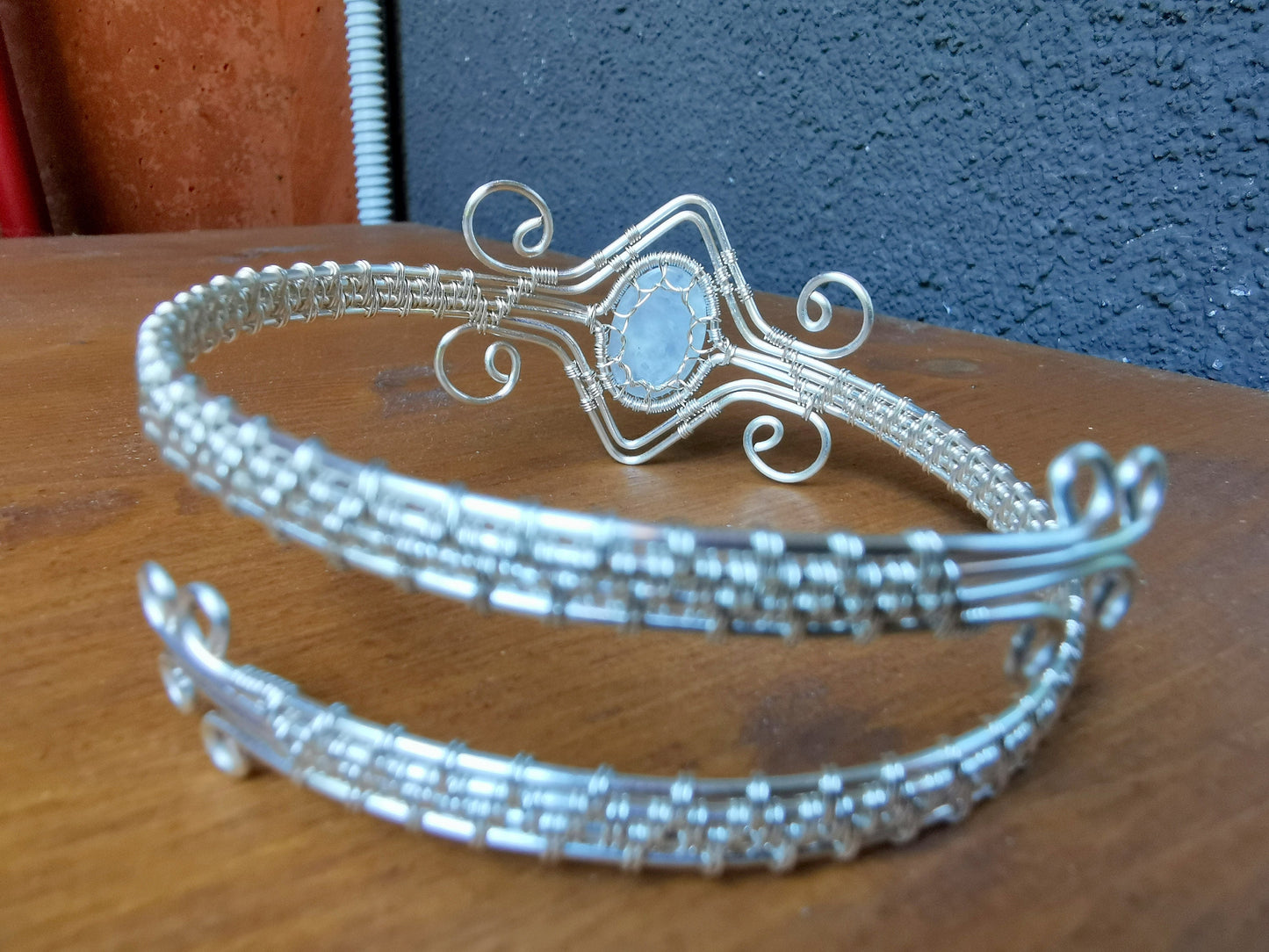 Tree arm ring with a moonstone gemstone