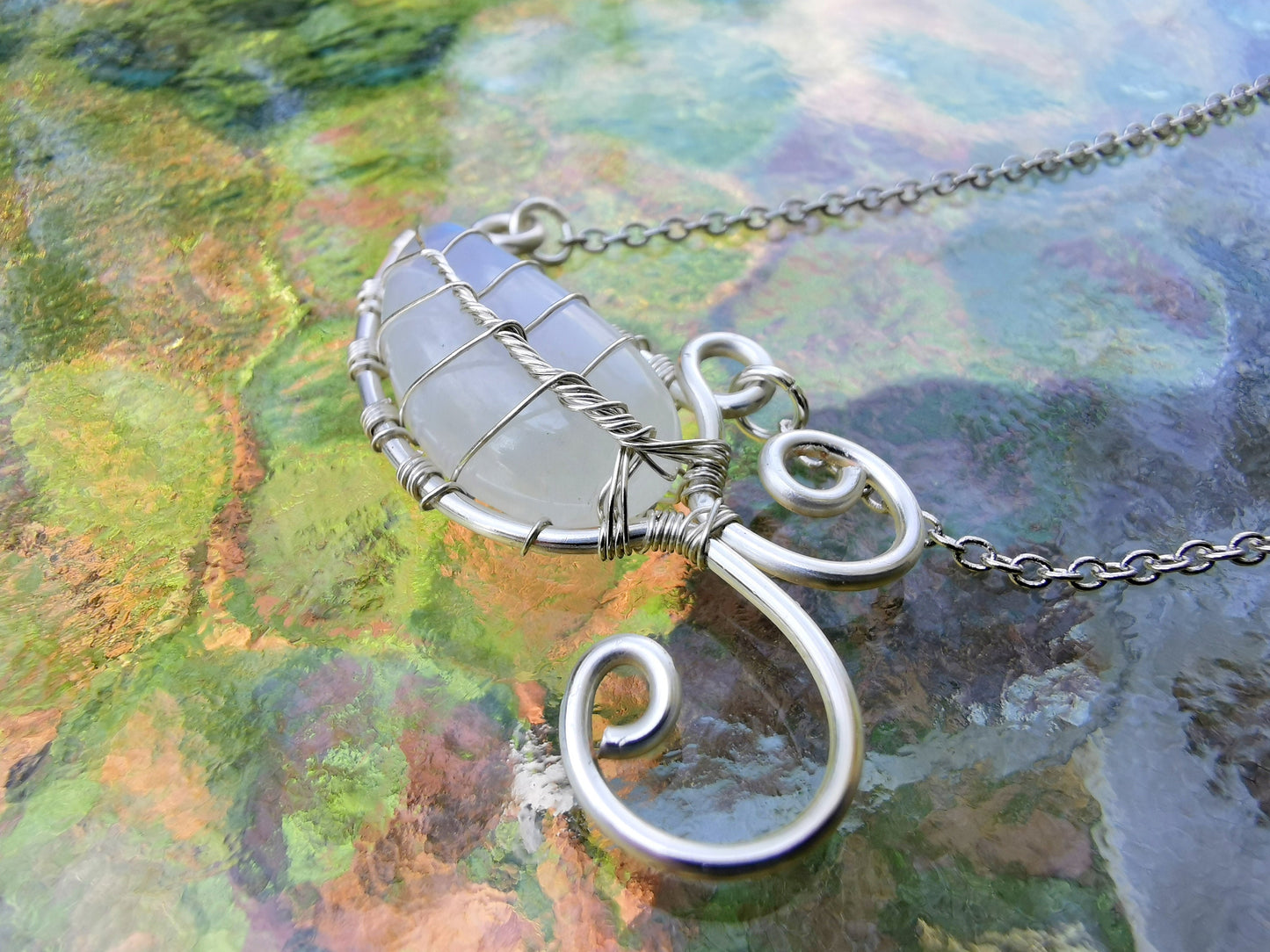 Leaf necklace with a moonstone gemstone
