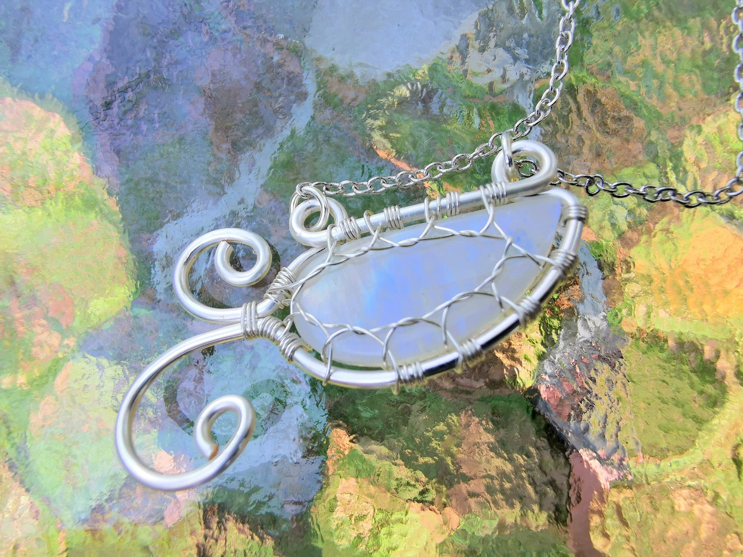 Leaf necklace with a moonstone gemstone