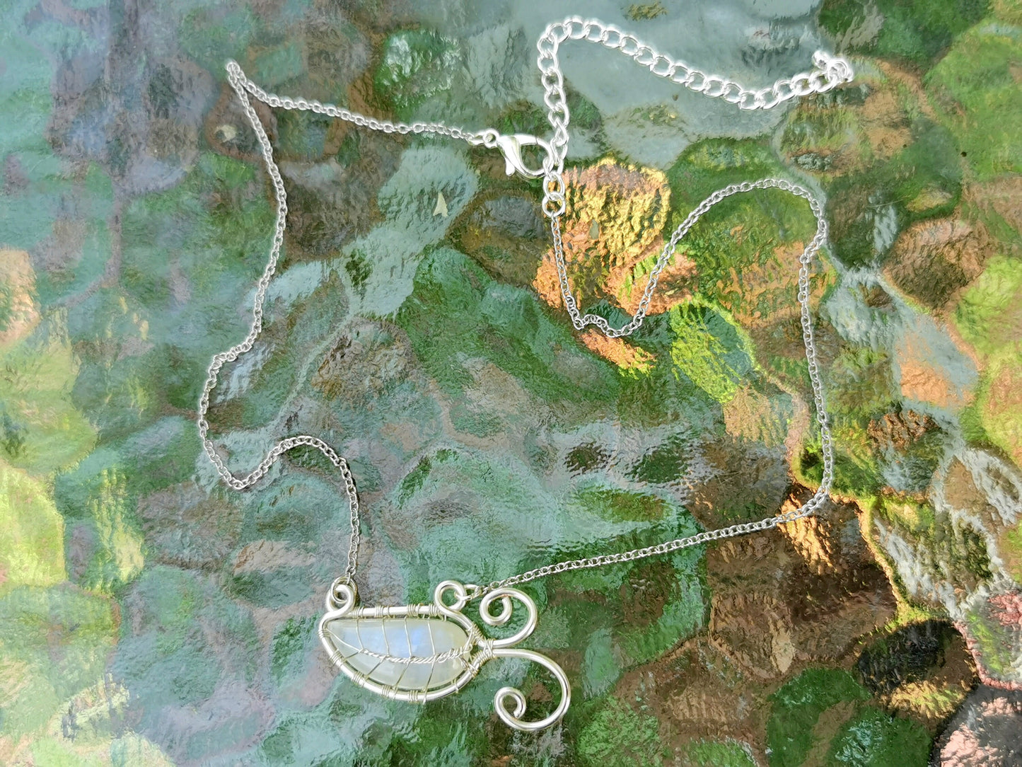 Leaf necklace with a moonstone gemstone
