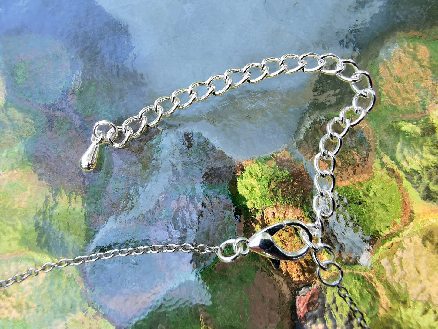 Leaf necklace with a moonstone gemstone