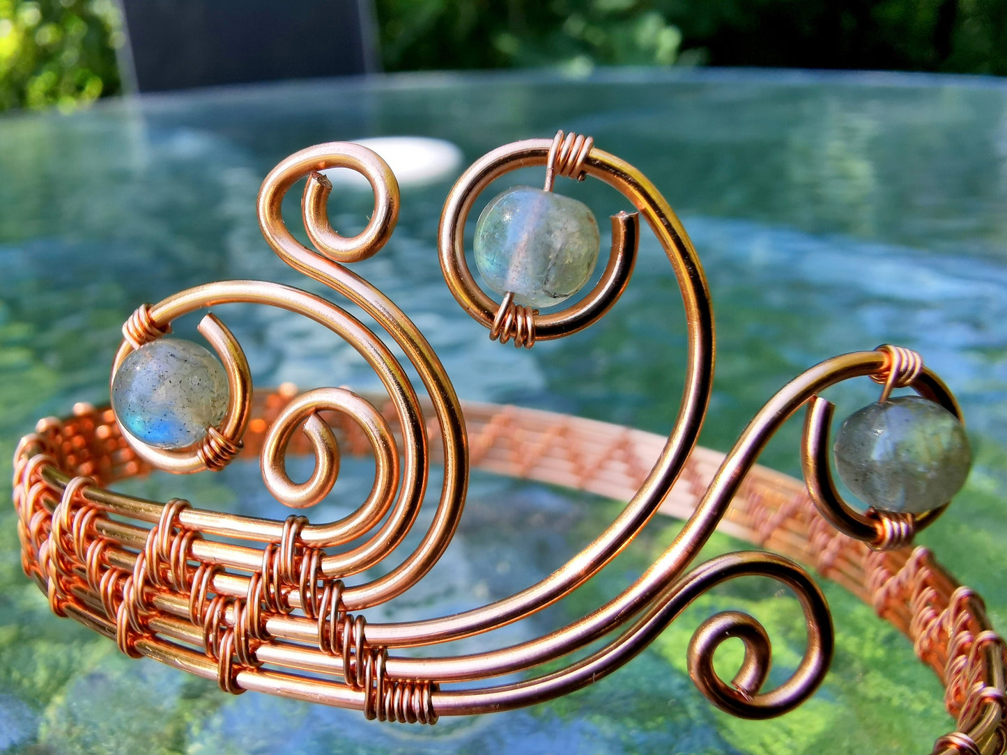 Leaf arm ring with labradorite beads