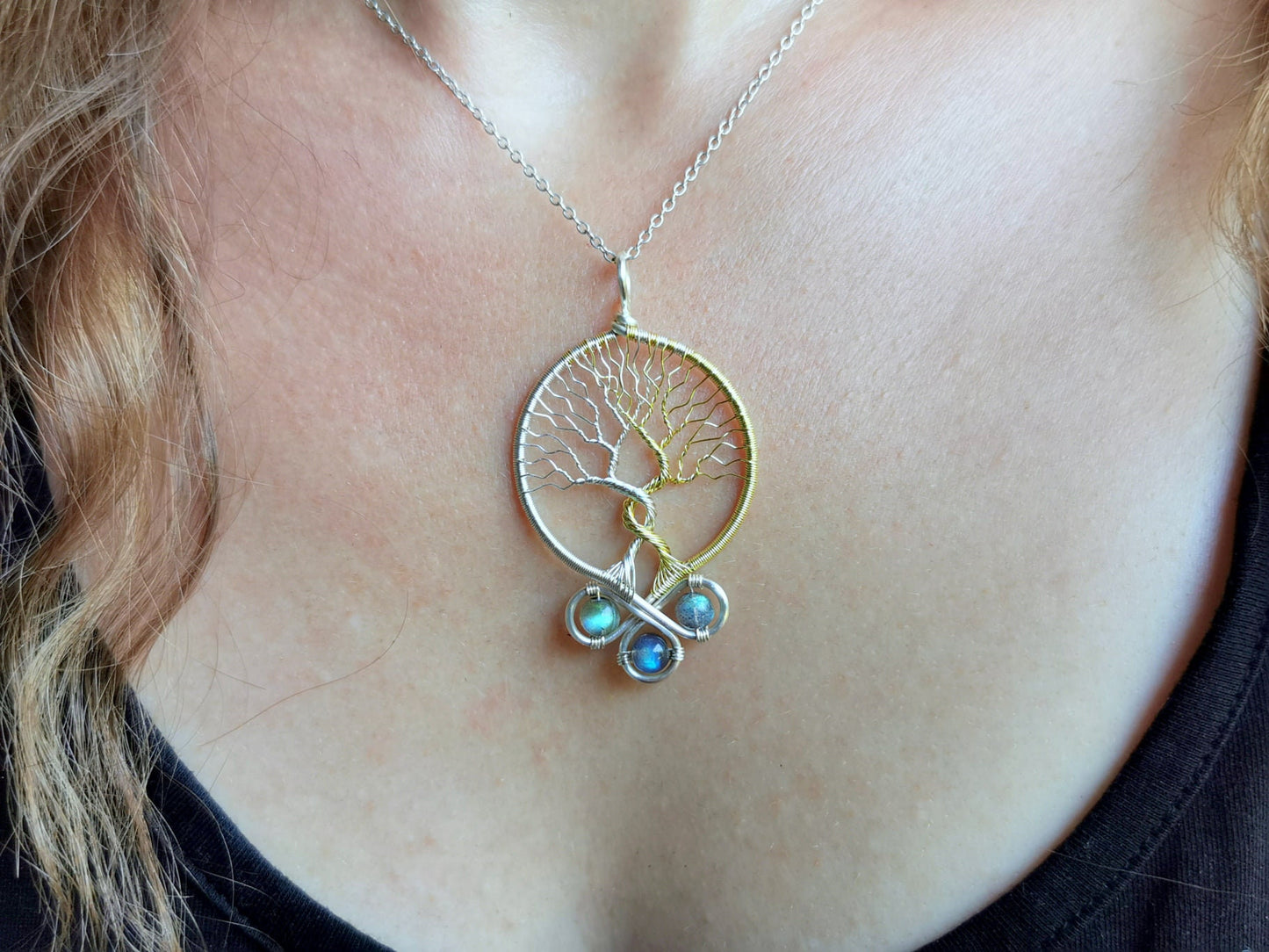 Fantasy inspired pendant: The Two Trees