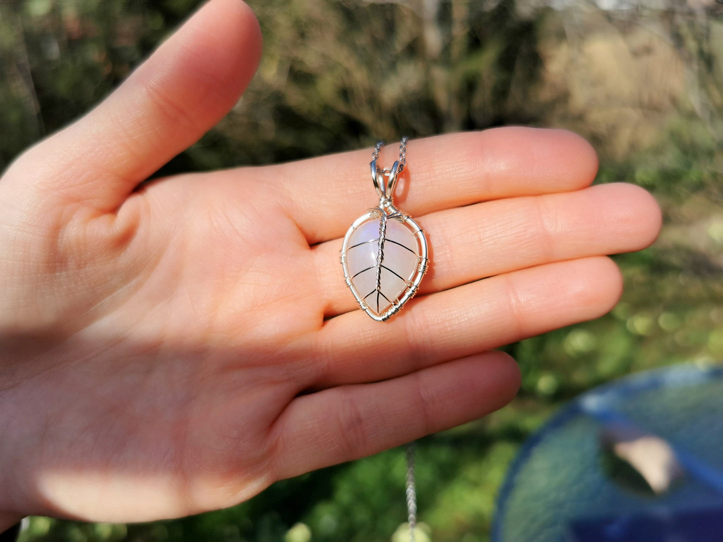 Leaf pendant with a moonstone gemstone
