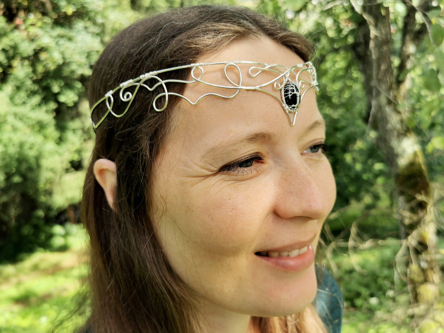 Elven crown with a labradorite gemstone