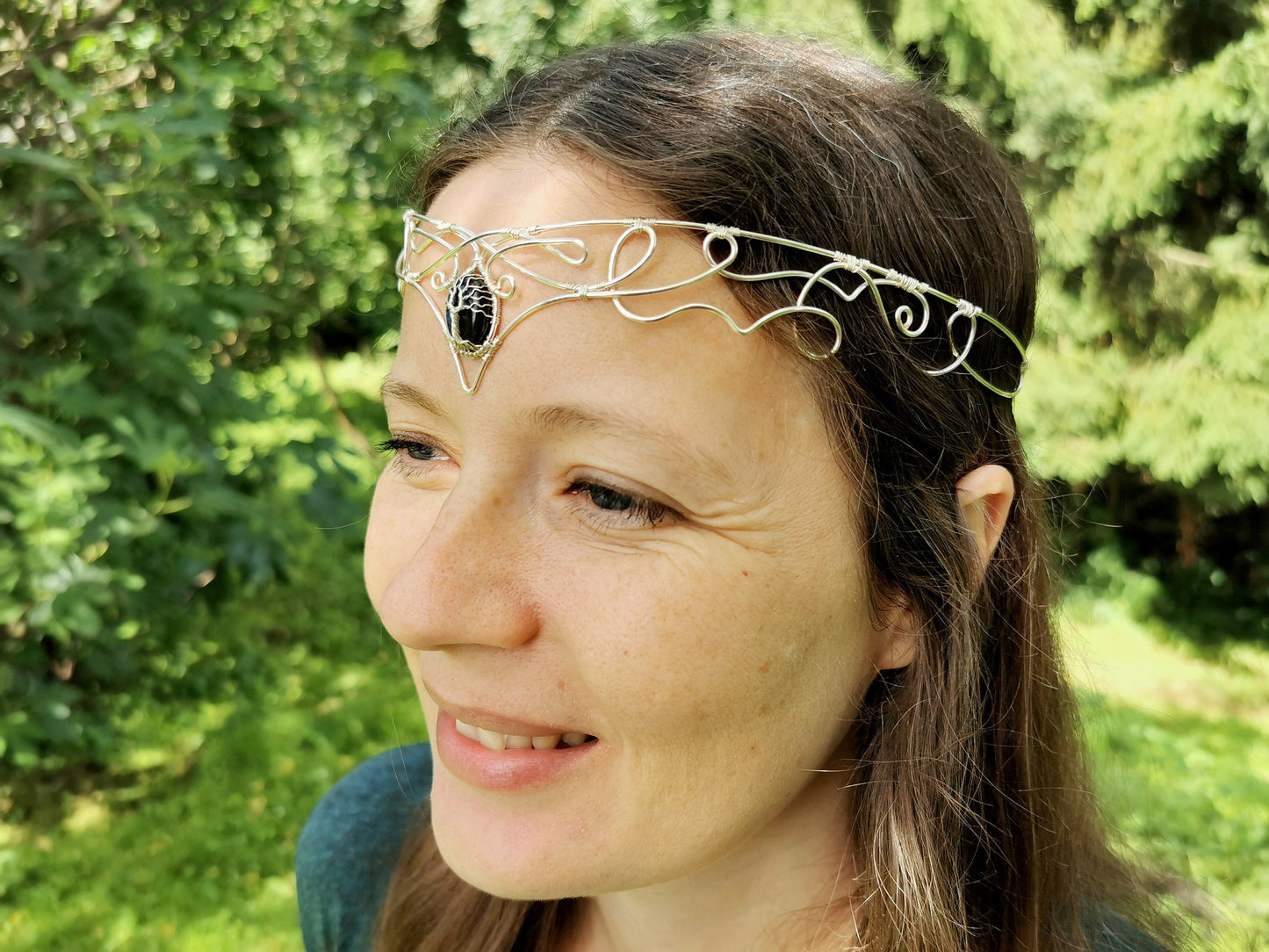 Elven crown with a labradorite gemstone