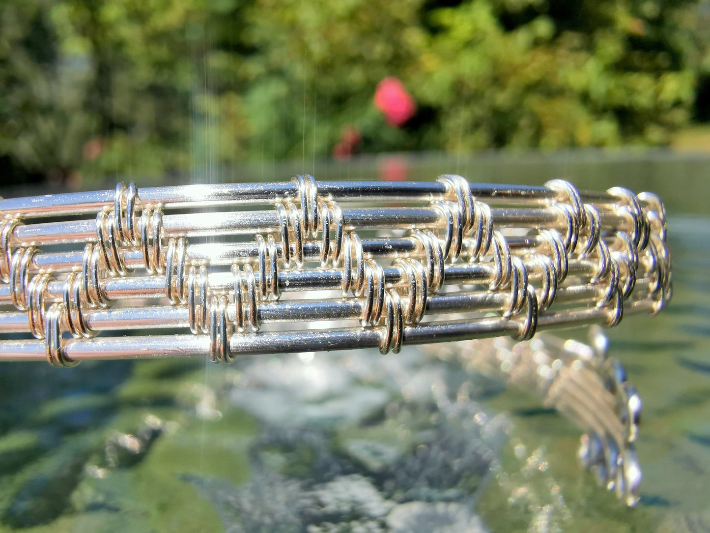 Tree arm ring with a labradorite gemstone