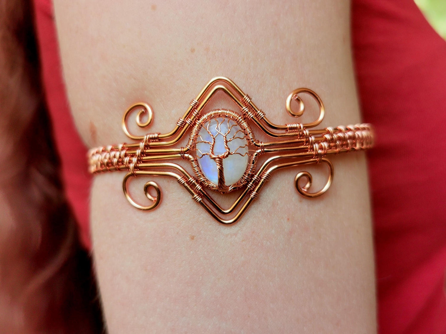 Tree arm ring with a moonstone gemstone