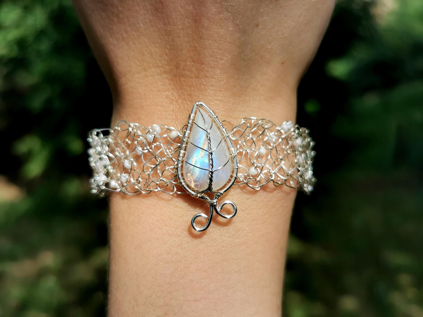 Wire crochet leaf bracelet with a moonstone