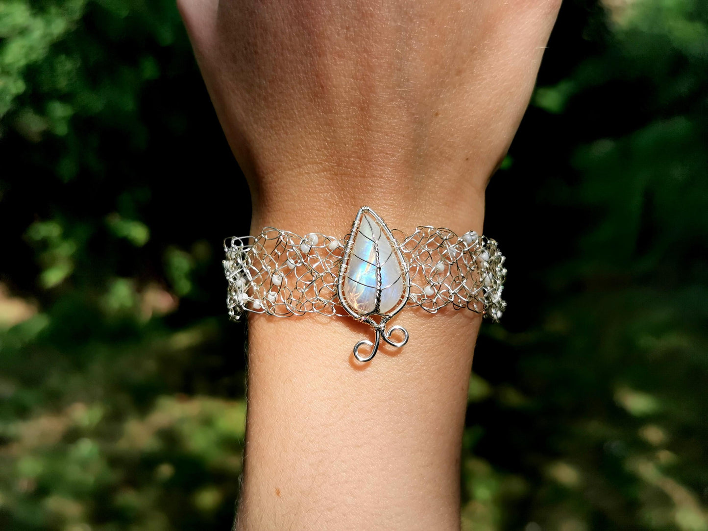Wire crochet leaf bracelet with a moonstone