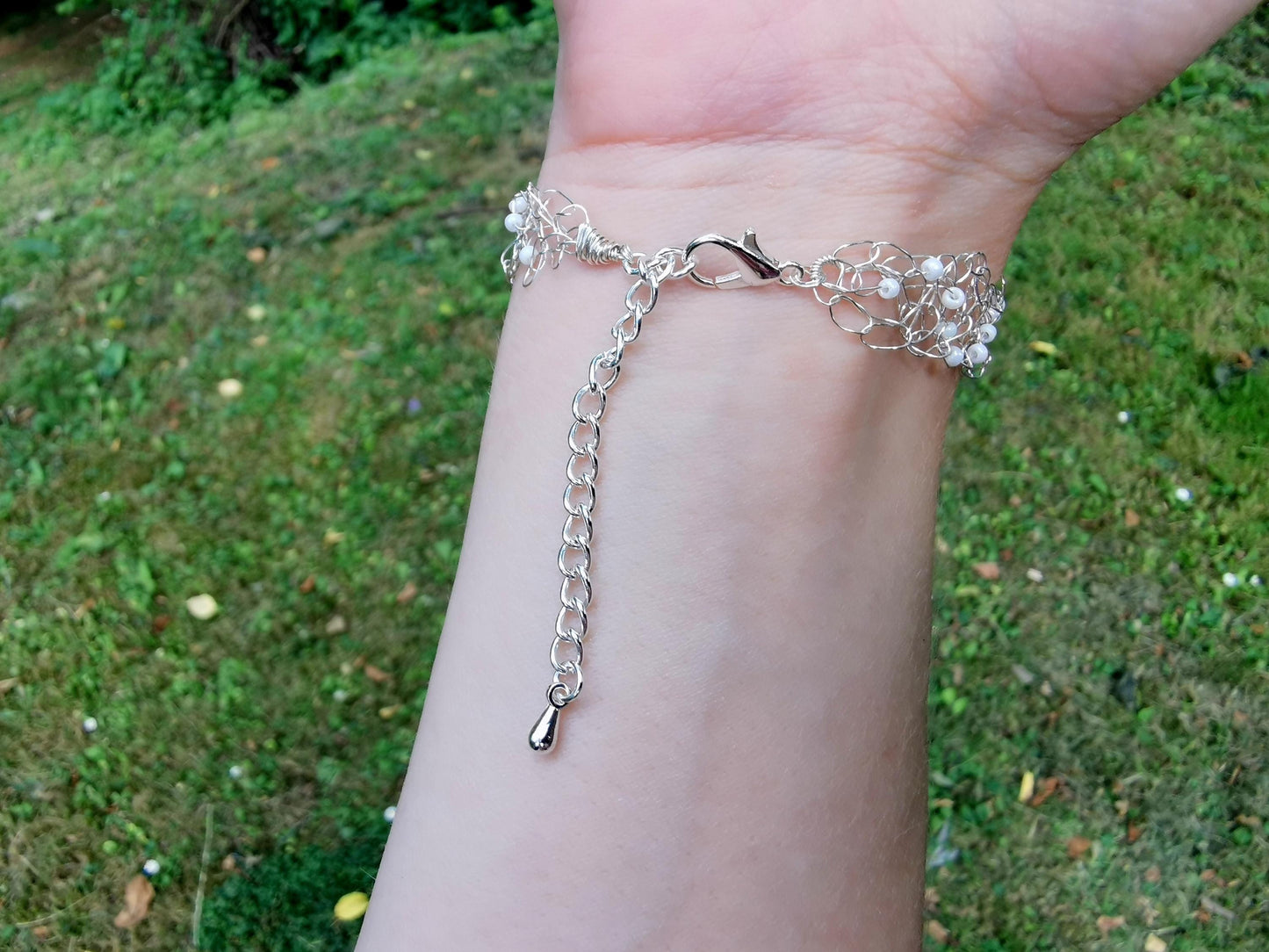Wire crochet leaf bracelet with a moonstone