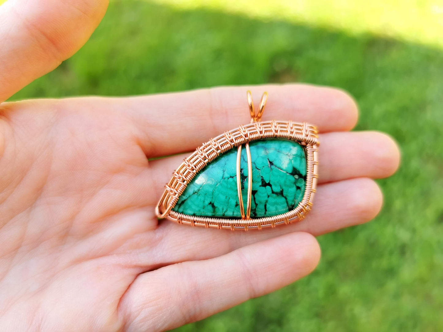 Fantasy inspired pendant: Dragon's Eye