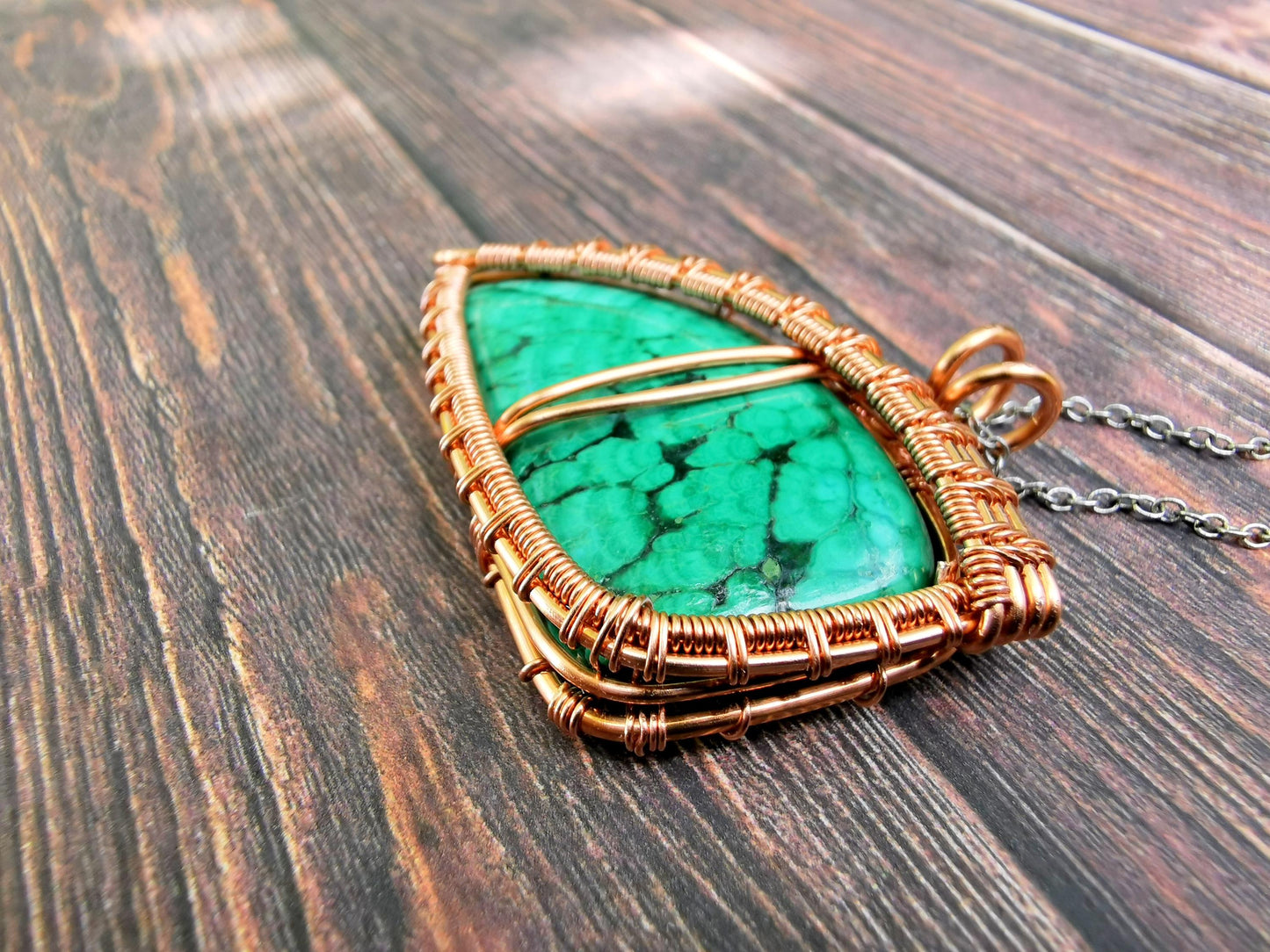 Fantasy inspired pendant: Dragon's Eye
