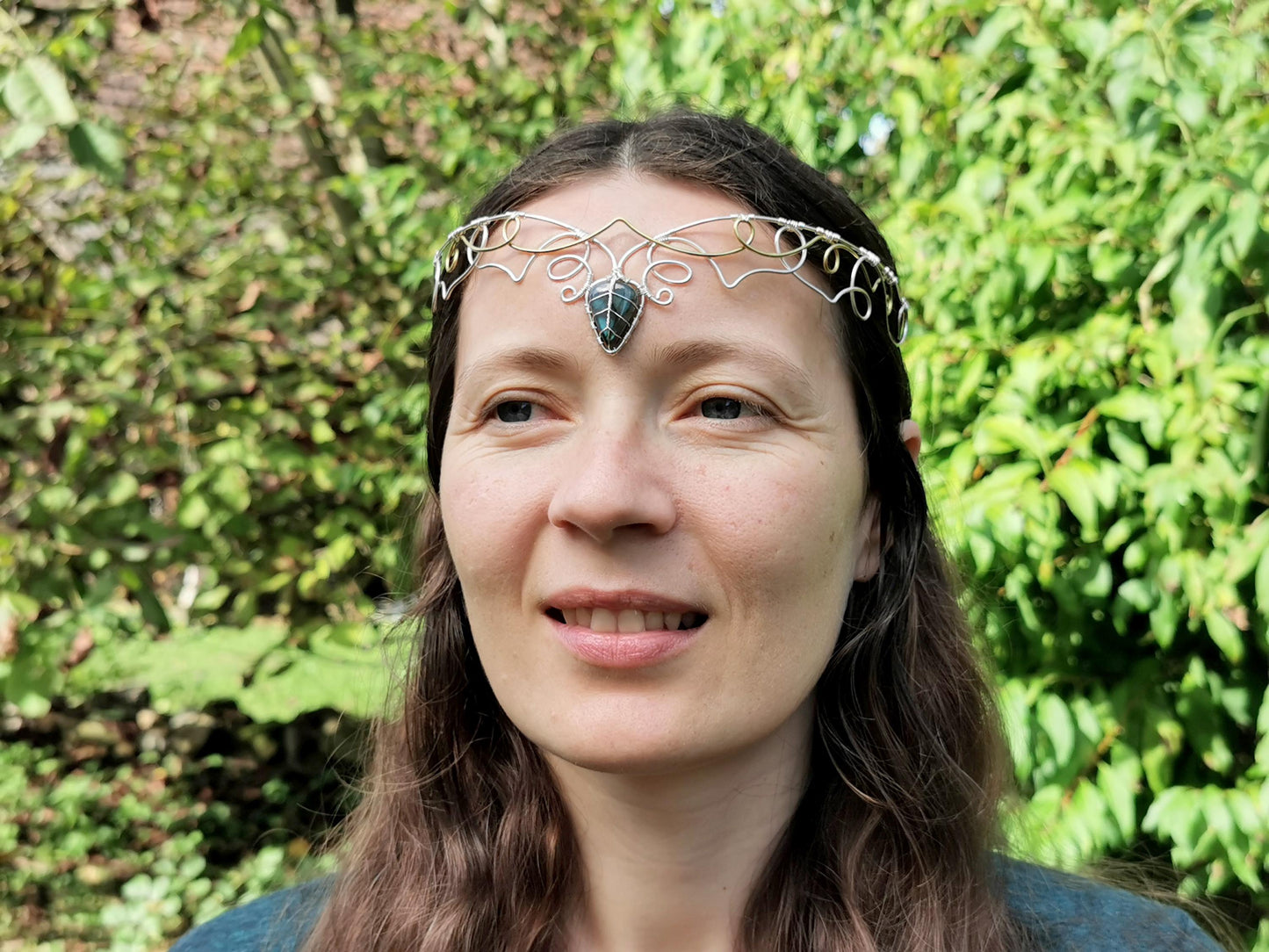 Elven crown with a labradorite gemstone