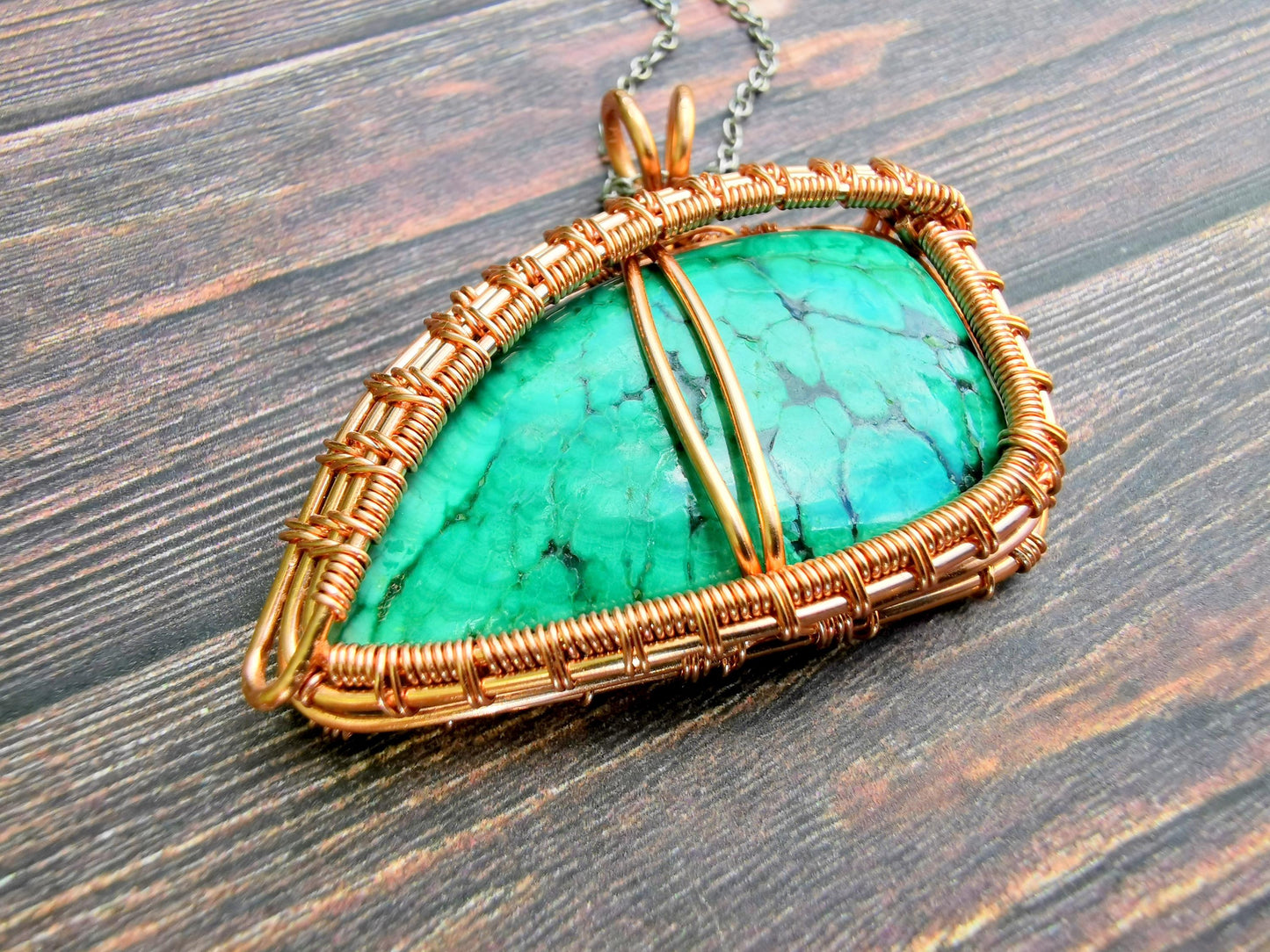 Fantasy inspired pendant: Dragon's Eye
