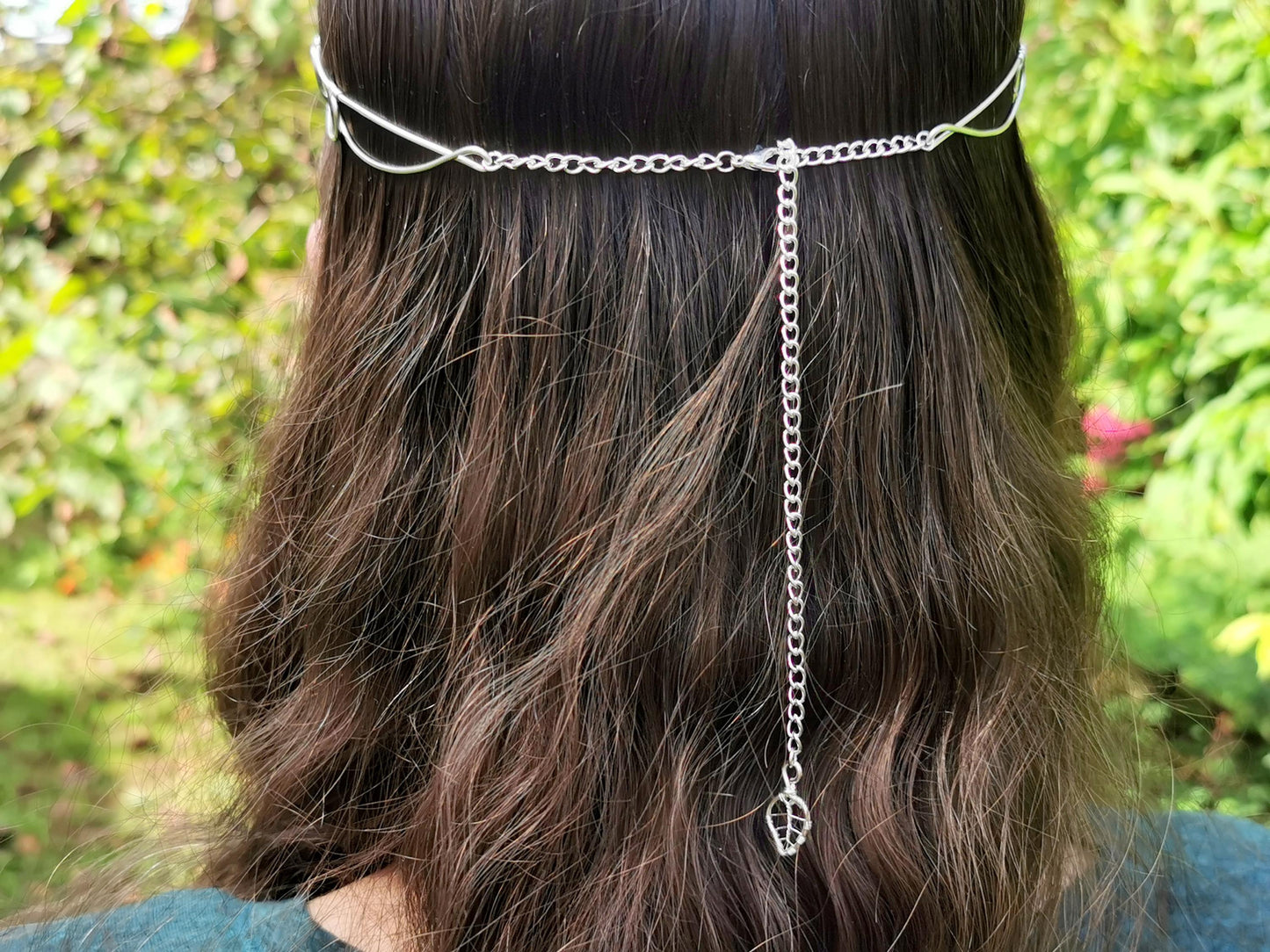 Elven crown with a labradorite gemstone