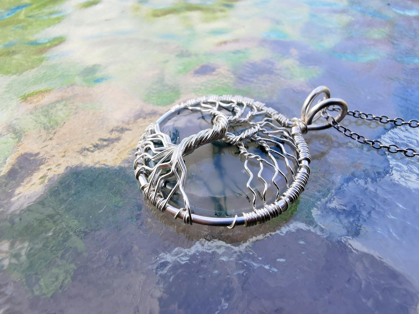 Tree pendant with a moos agate gemstone