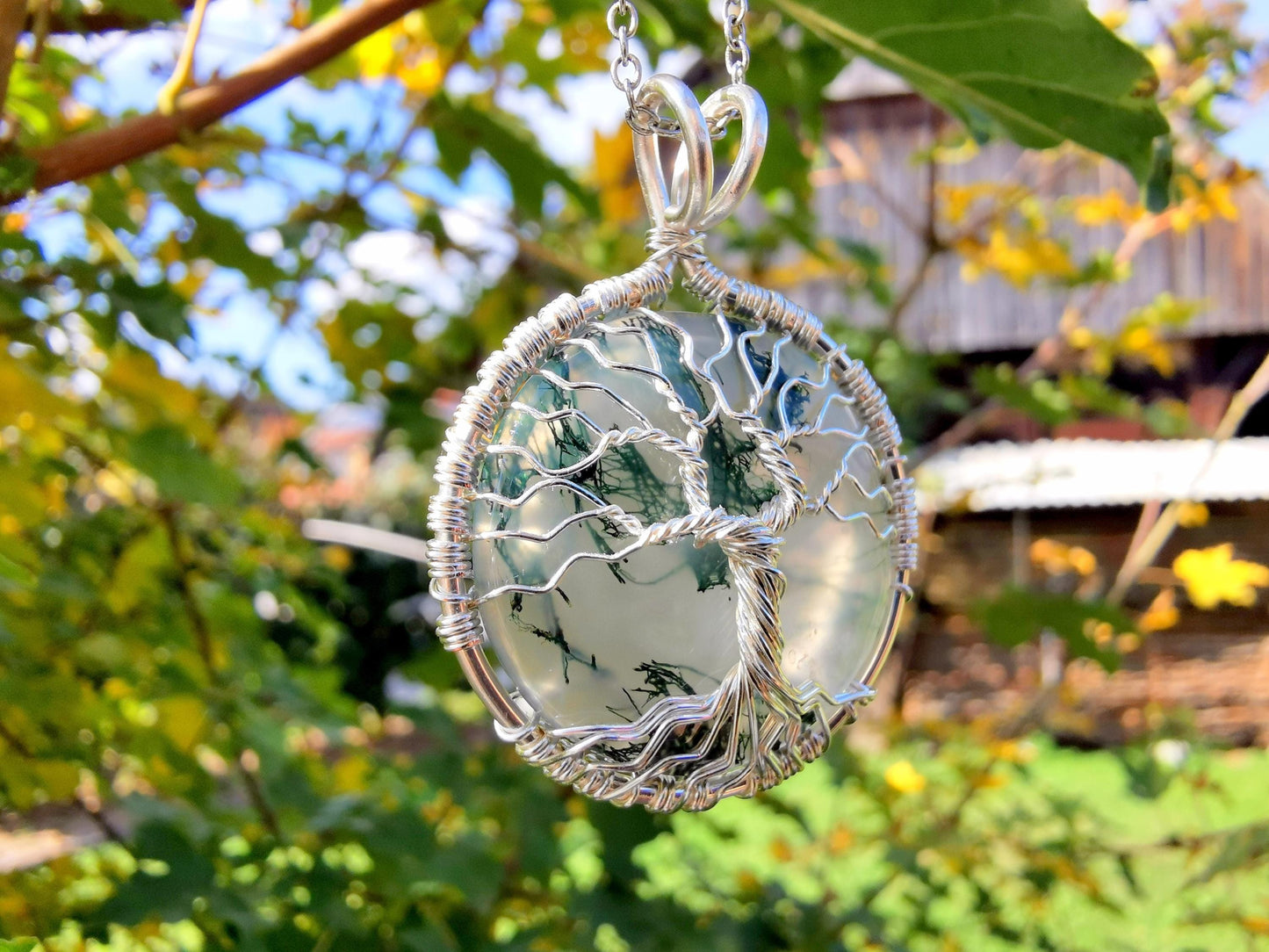 Tree pendant with a moos agate gemstone