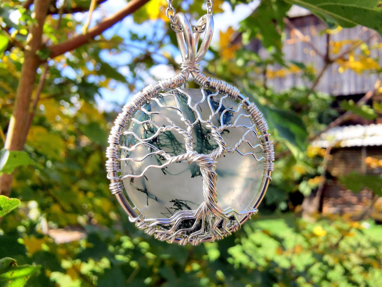 Tree pendant with a moos agate gemstone