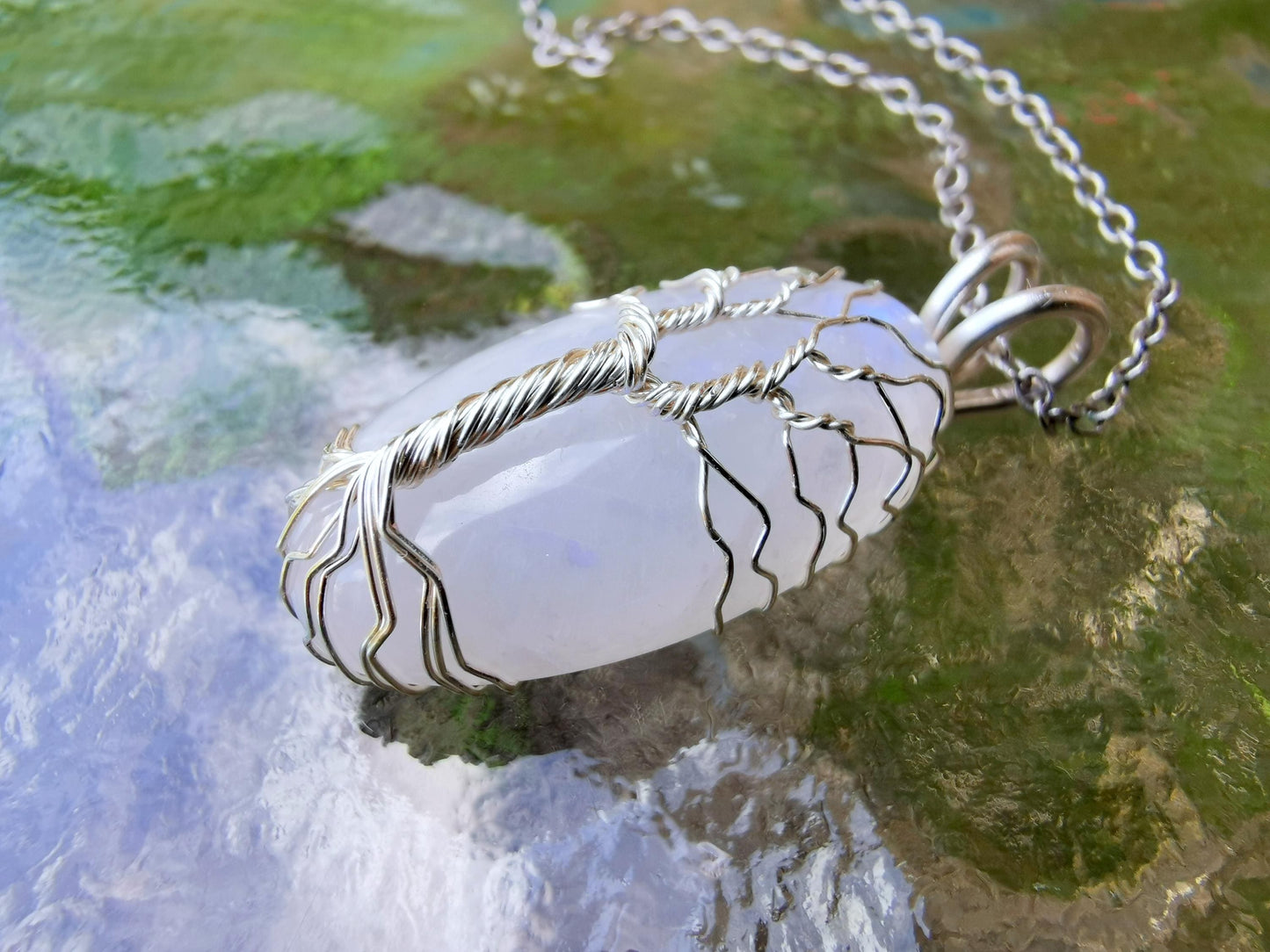 Tree pendant with a moonstone gemstone