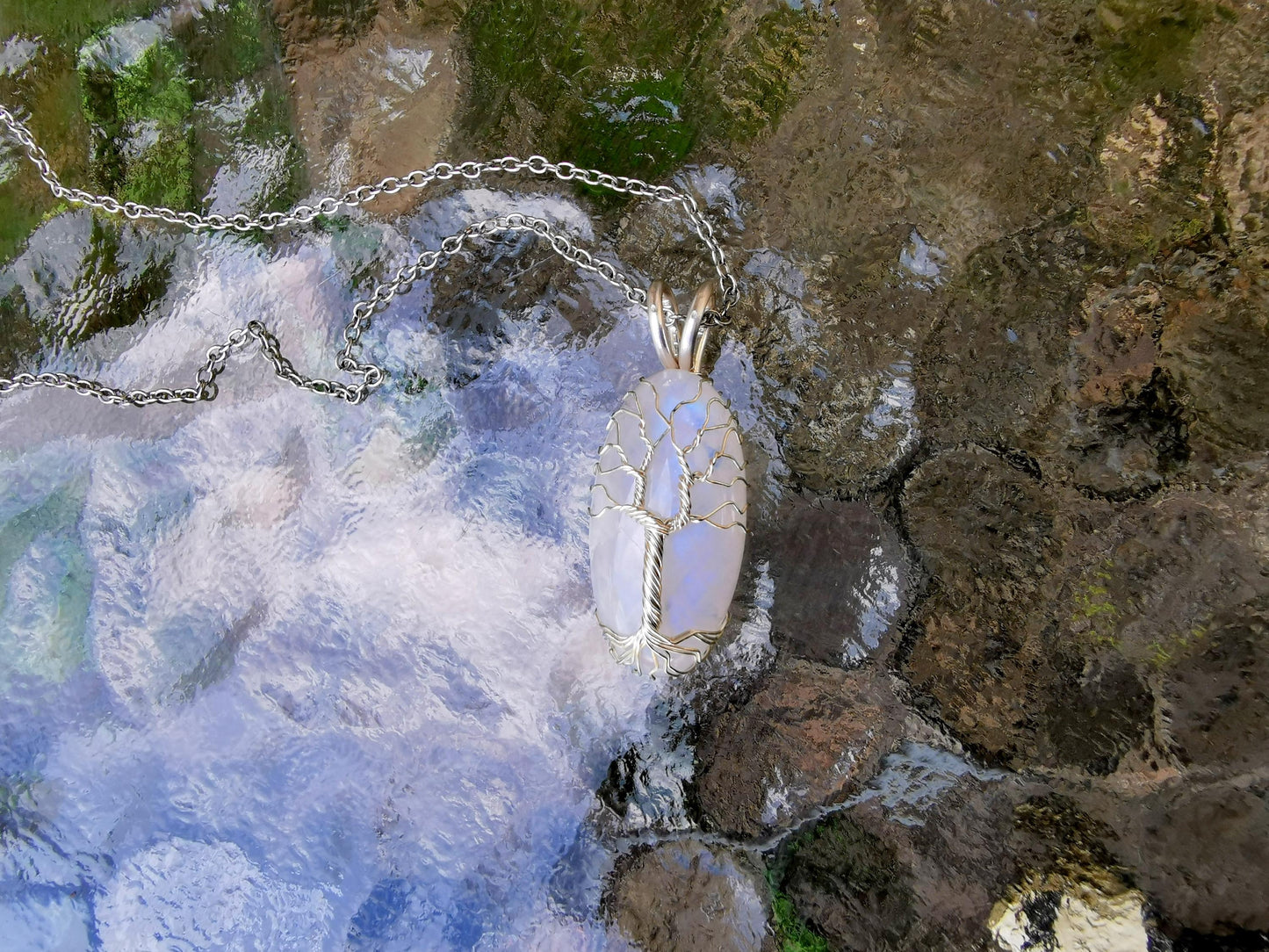 Tree pendant with a moonstone gemstone
