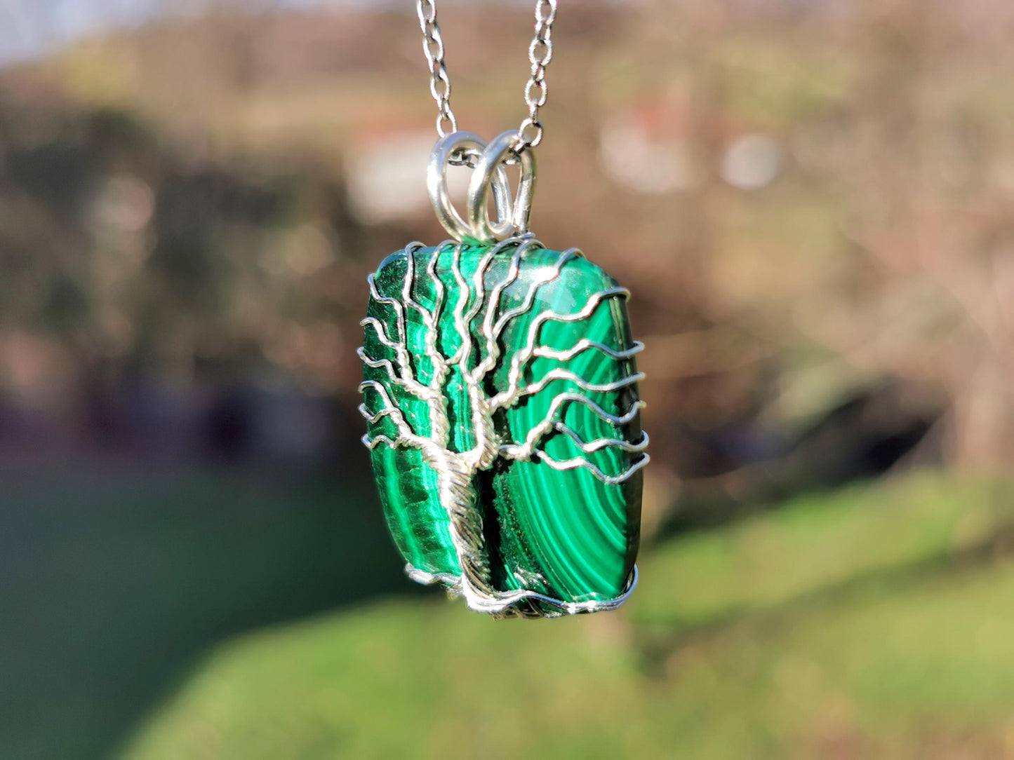 Tree pendant with a malachite gemstone