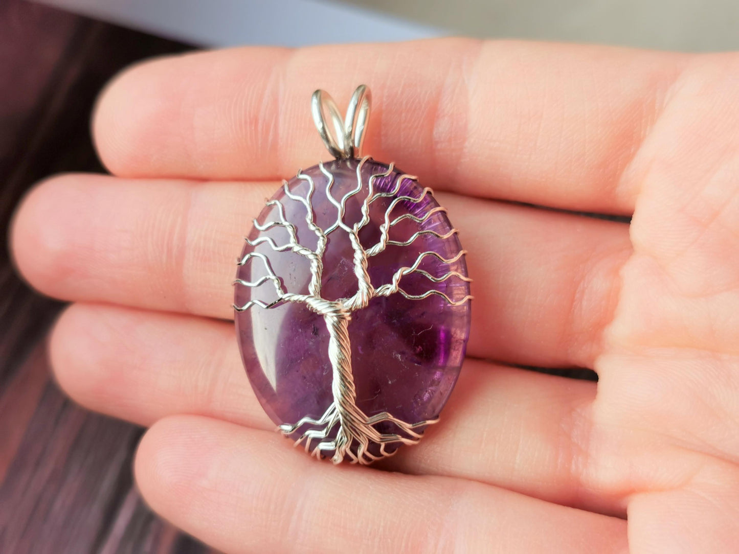 Tree pendant with an amethyst gemstone