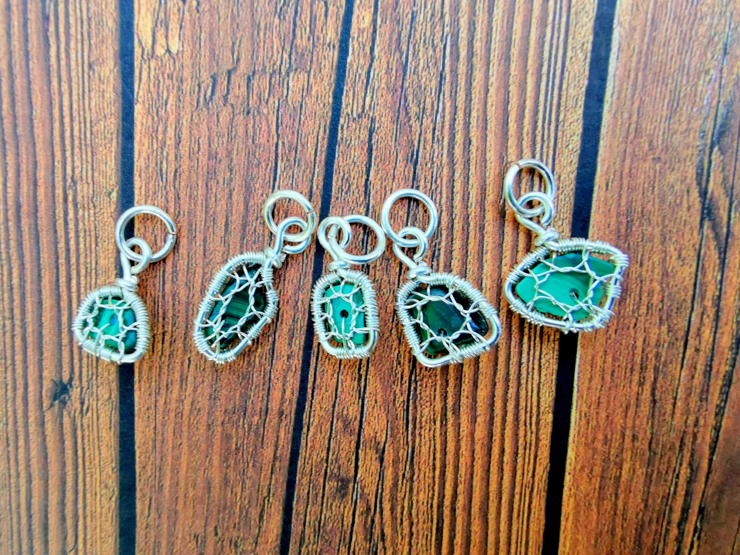 Wire-wrapped Malachite Tree charm pendant - Small pendant - 1 pc / 5 pcs / 10 pcs / 20 pcs