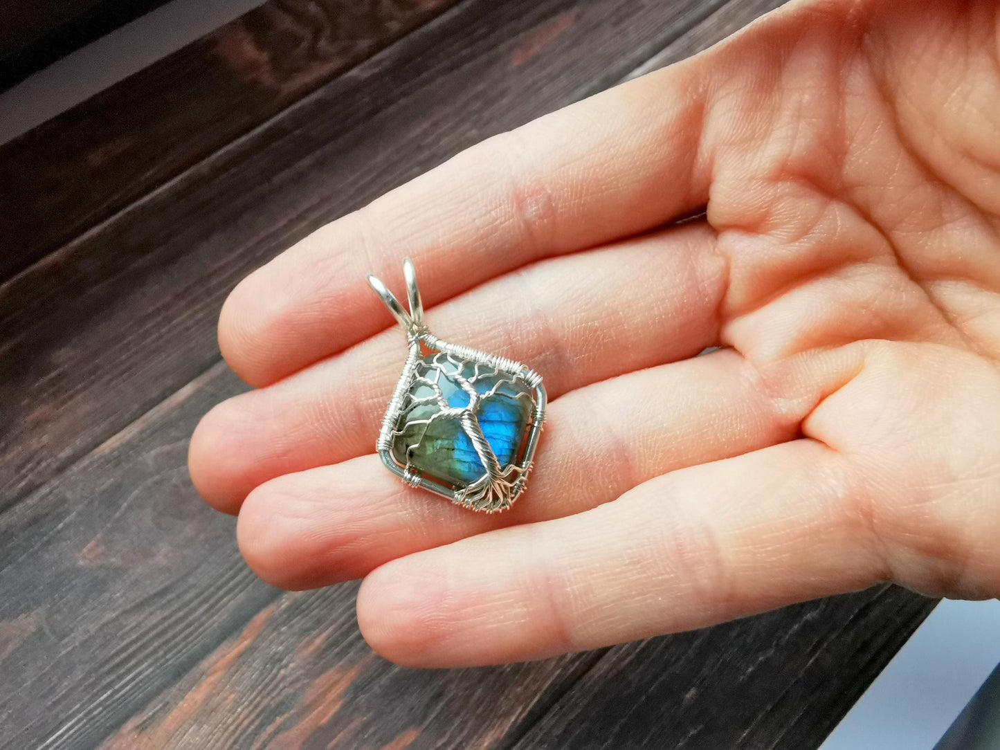 Tree pendant with a labradorite gemstone
