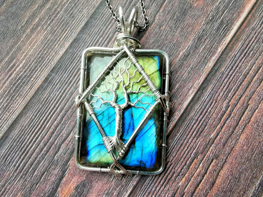 Tree pendant with a labradorite gemstone