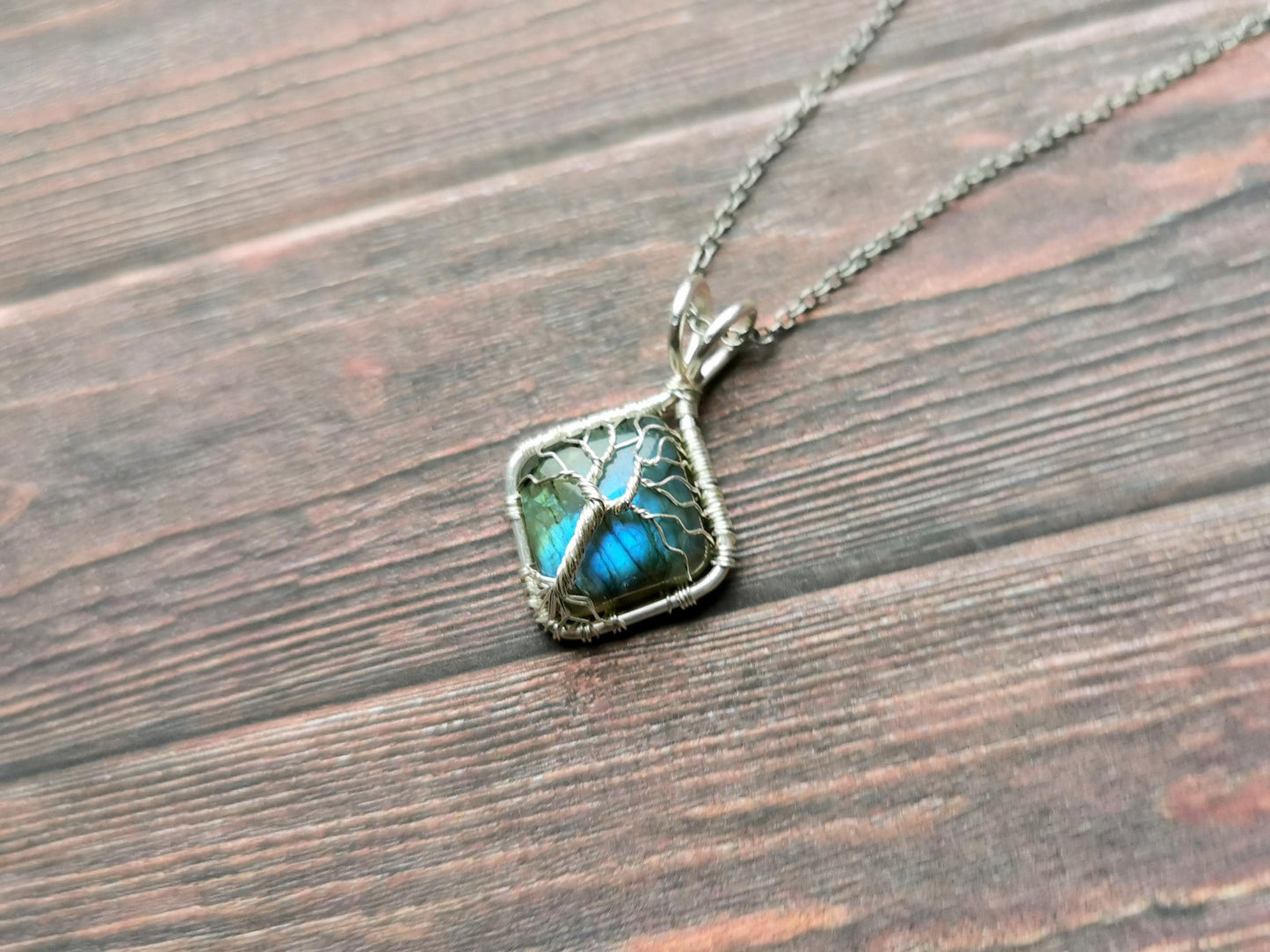 Tree pendant with a labradorite gemstone
