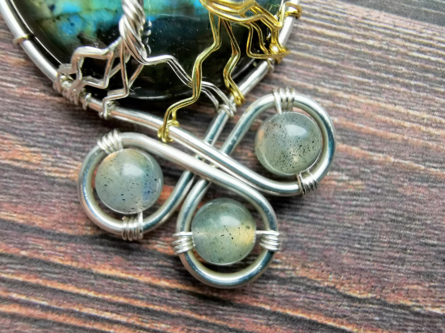 Fantasy inspired pendant: The Two Trees