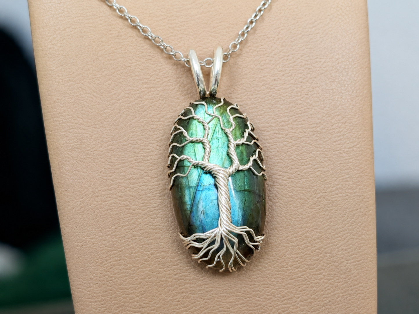 Tree pendant with a labradorite gemstone